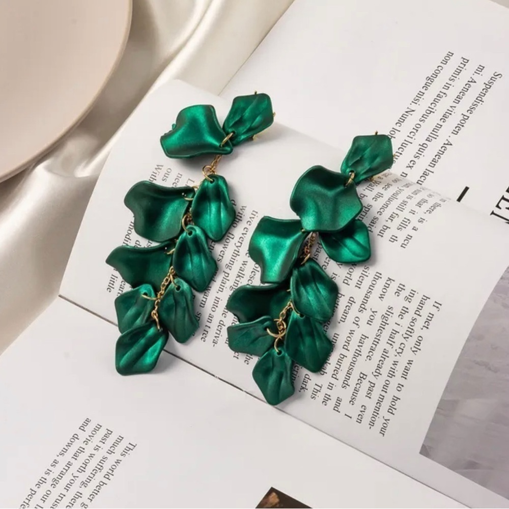 Flower petal dangle earrings